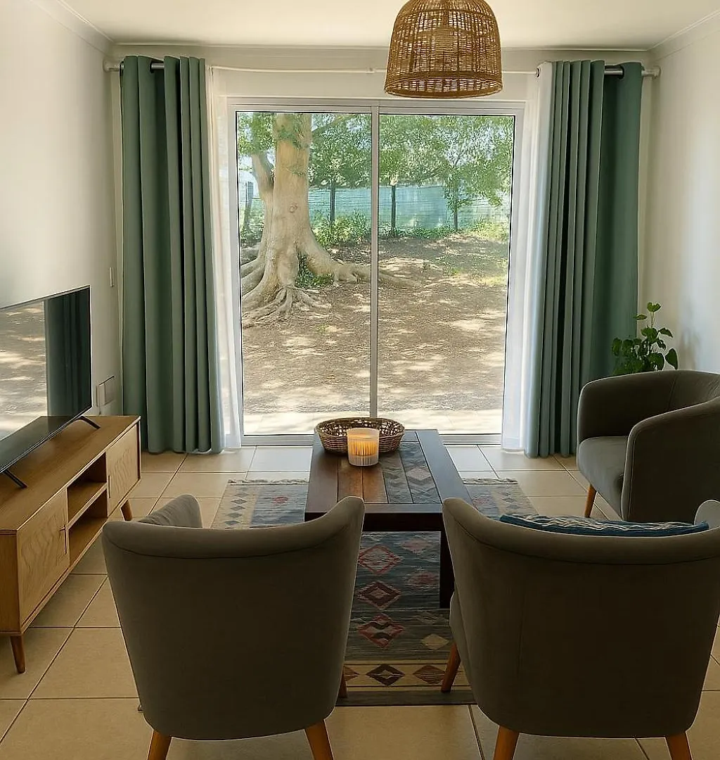 Pinelands One-Bedroom Apartment Κέιπ Τάουν